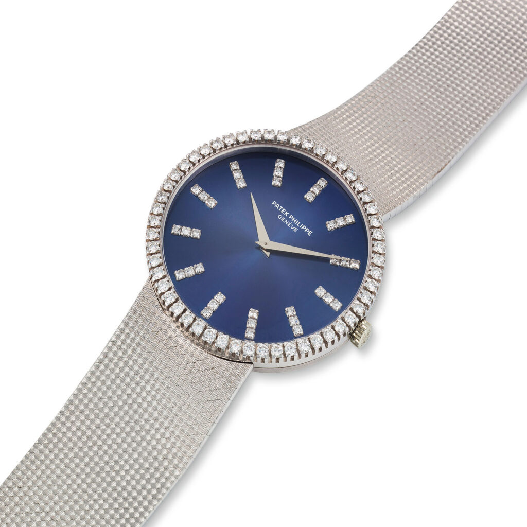 PATEK PHILIPPE SELF-WINDING BRACELET WATCH, REF. 3588/7G