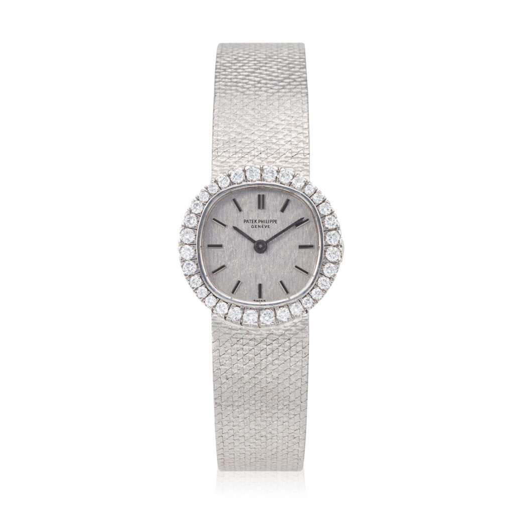PATEK PHILIPPE WHITE GOLD AND DIAMOND LADIES’ BRACELET WATCH REF. 4113/1G